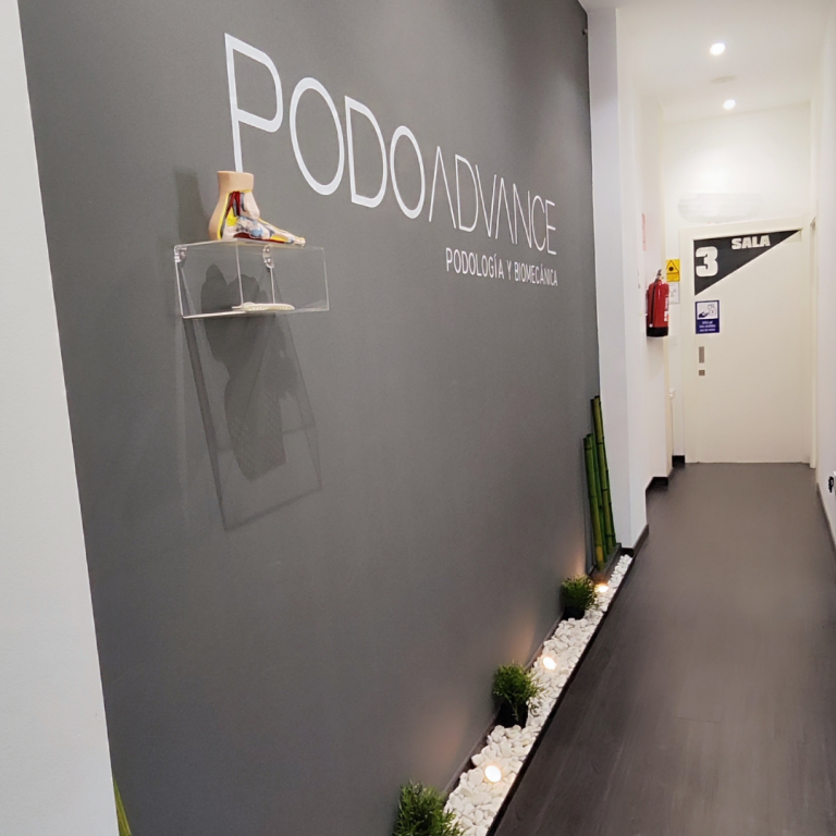 Sala de Espera y Pasillo